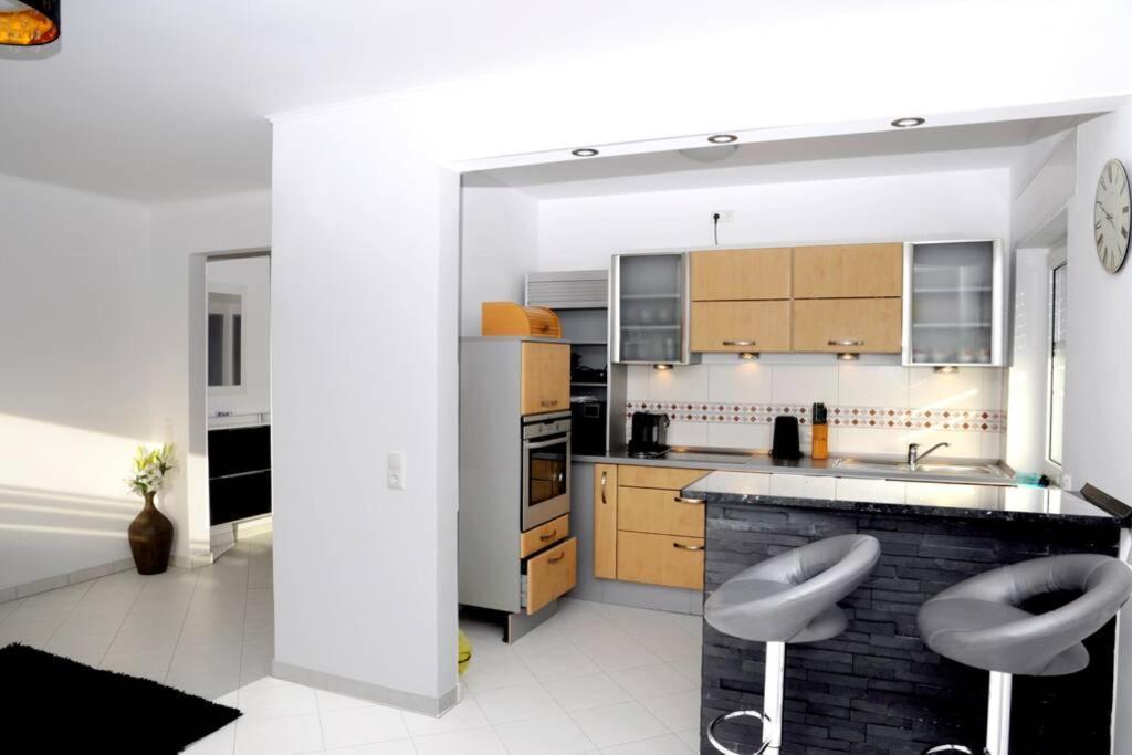 Traumhafte Kurstadt Apartment Moderne 2Zkb Balkon-Parkplatz 7-24 Check-In Bad Nauheim Dış mekan fotoğraf