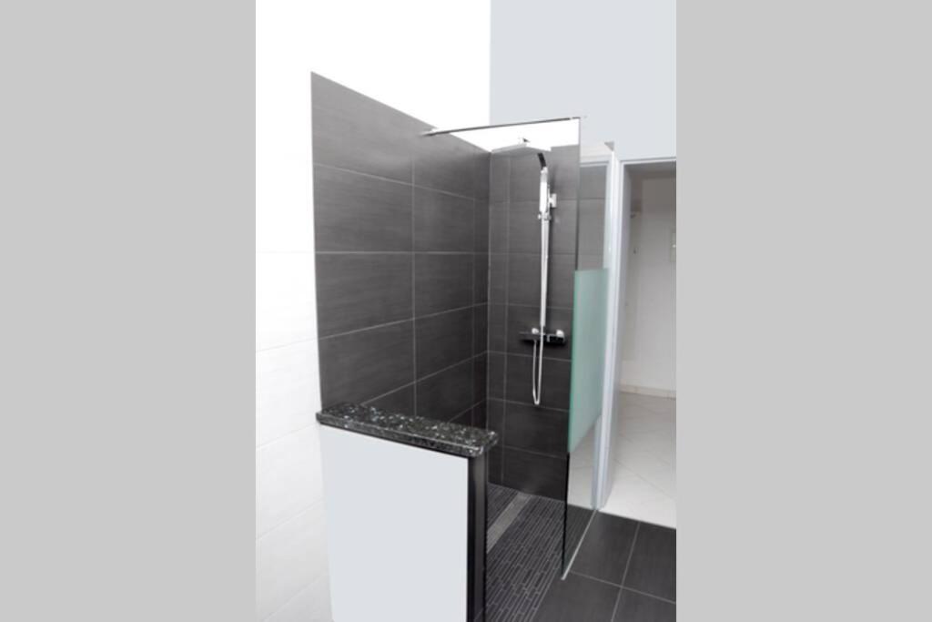 Traumhafte Kurstadt Apartment Moderne 2Zkb Balkon-Parkplatz 7-24 Check-In Bad Nauheim Dış mekan fotoğraf